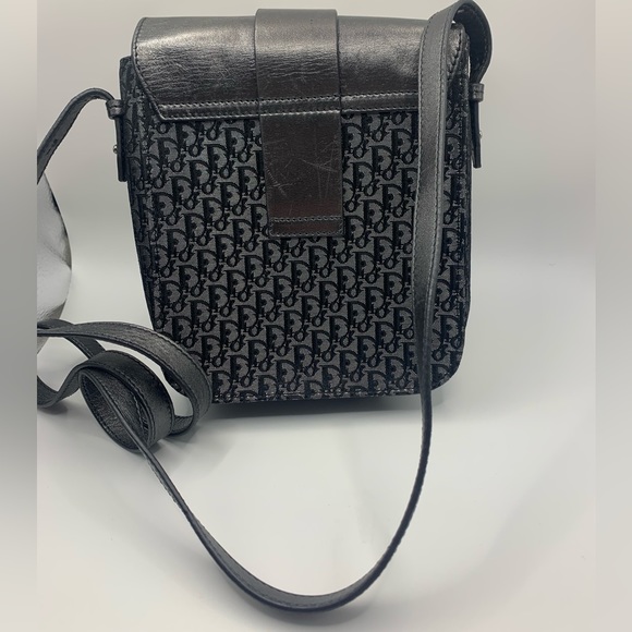 FIRM - Authentic Dior Mini Messenger - Picture 2 of 10